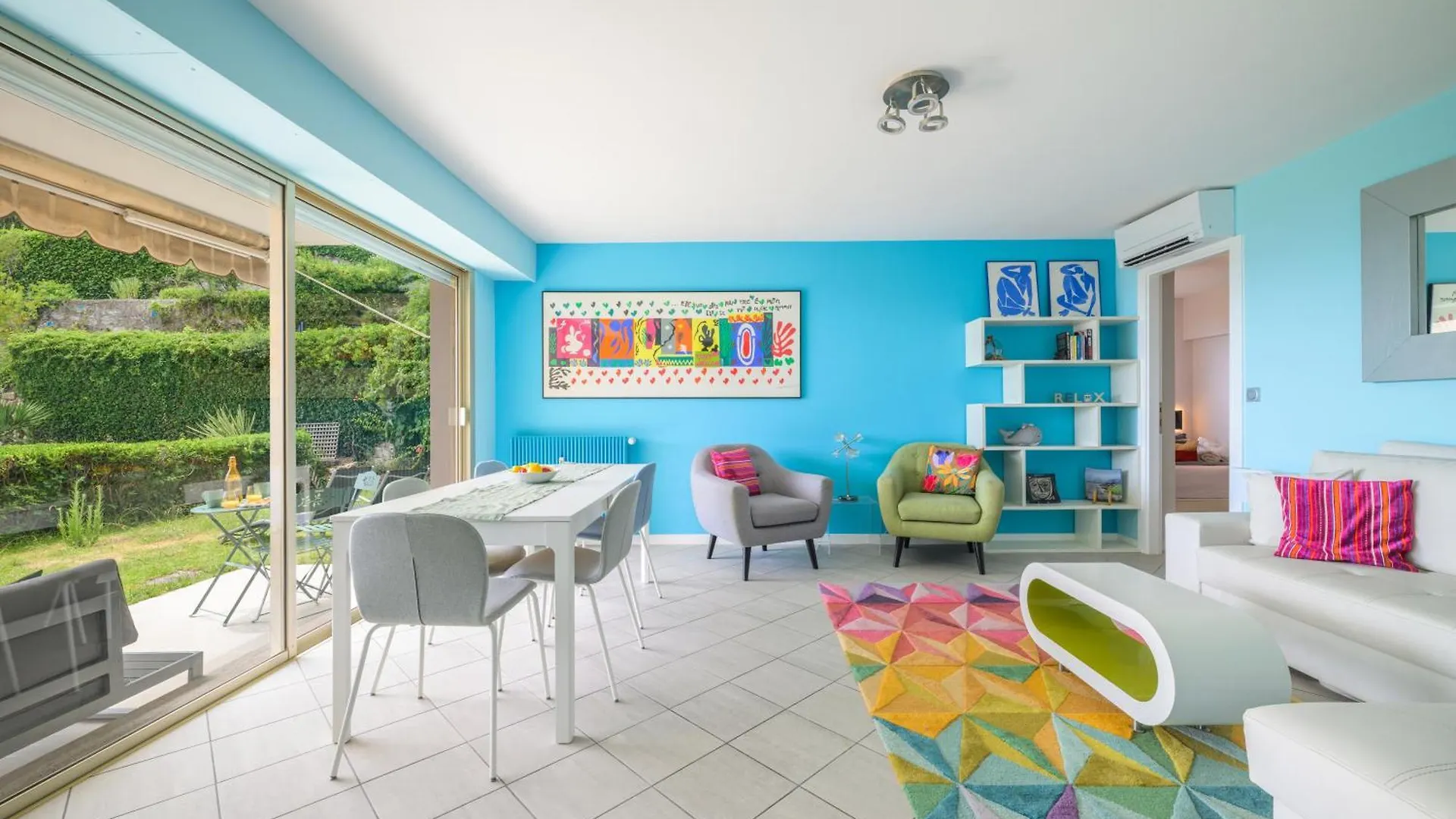 Les Miradors, Charmant Appartement De 2 Chambres En Rdc, Jardin Privatif, Piscine, Vue Mer Et Parking Menton 0*,  France