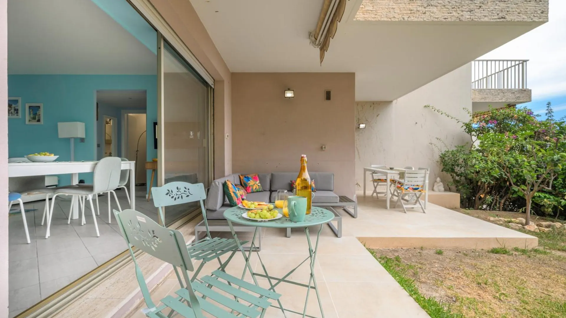 Les Miradors, Charmant Appartement De 2 Chambres En Rdc, Jardin Privatif, Piscine, Vue Mer Et Parking 멍똥 프랑스