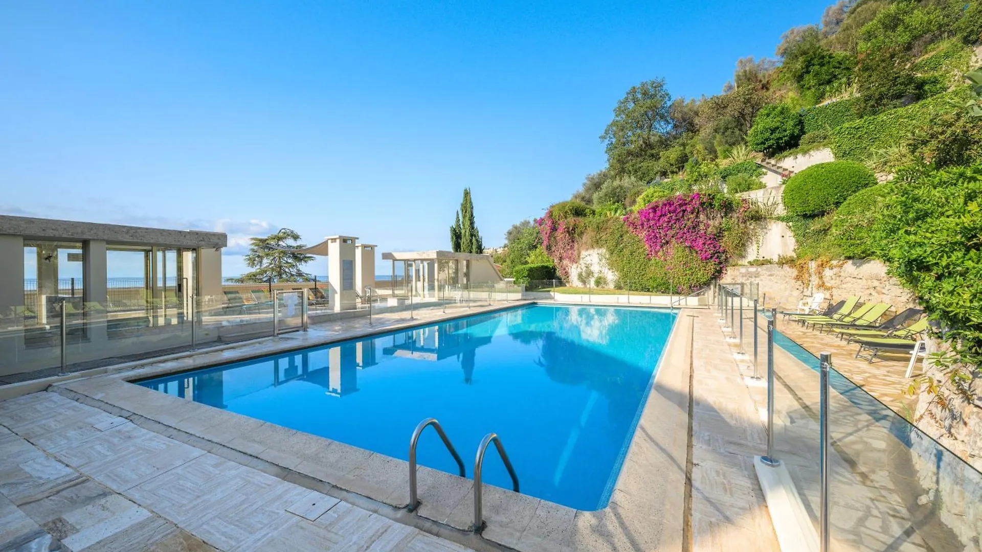 아파트 Les Miradors, Charmant Appartement De 2 Chambres En Rdc, Jardin Privatif, Piscine, Vue Mer Et Parking 멍똥