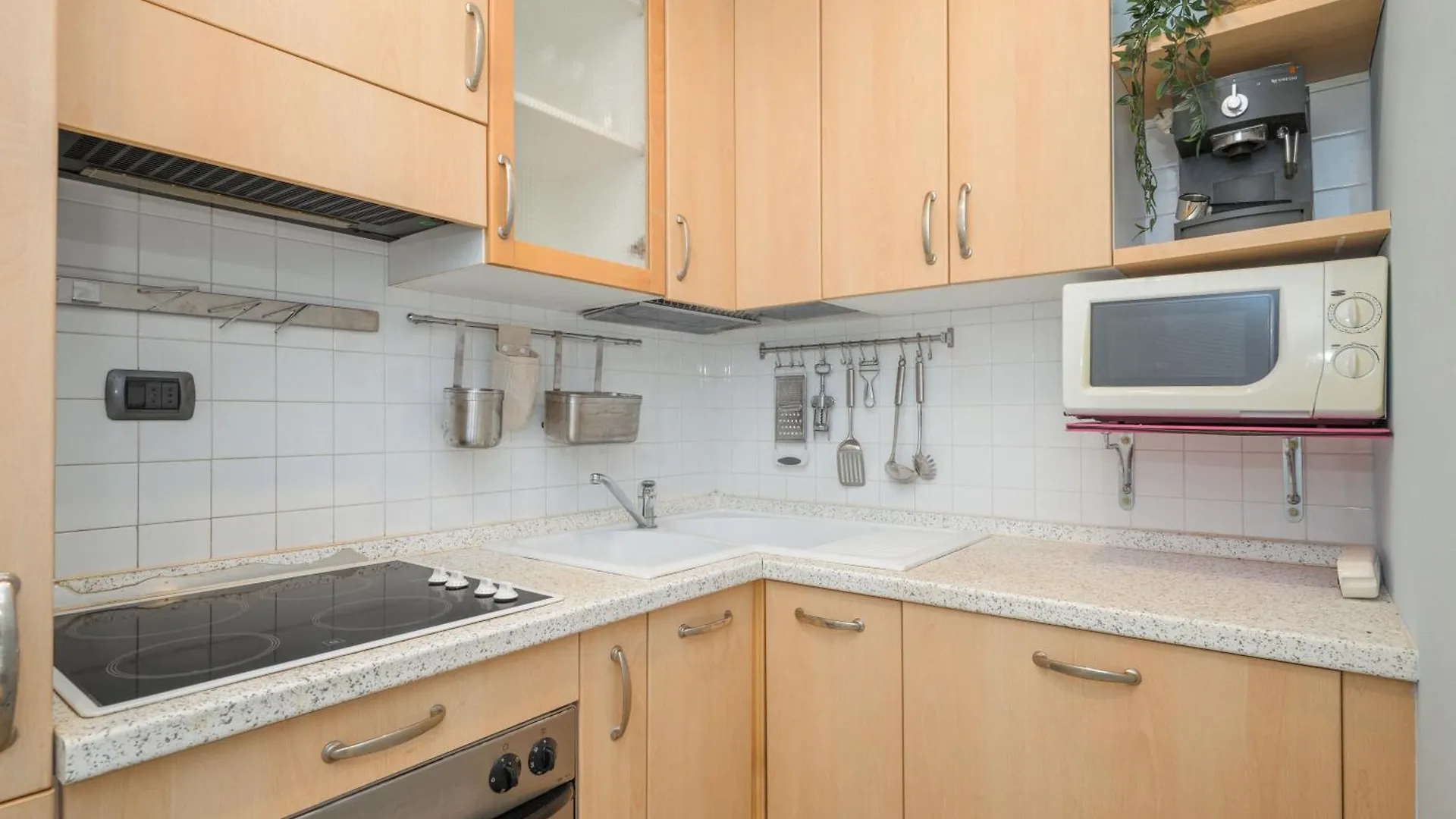 아파트 Les Miradors, Charmant Appartement De 2 Chambres En Rdc, Jardin Privatif, Piscine, Vue Mer Et Parking 멍똥 프랑스